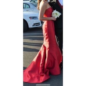 Sherri hill strapless red prom dress